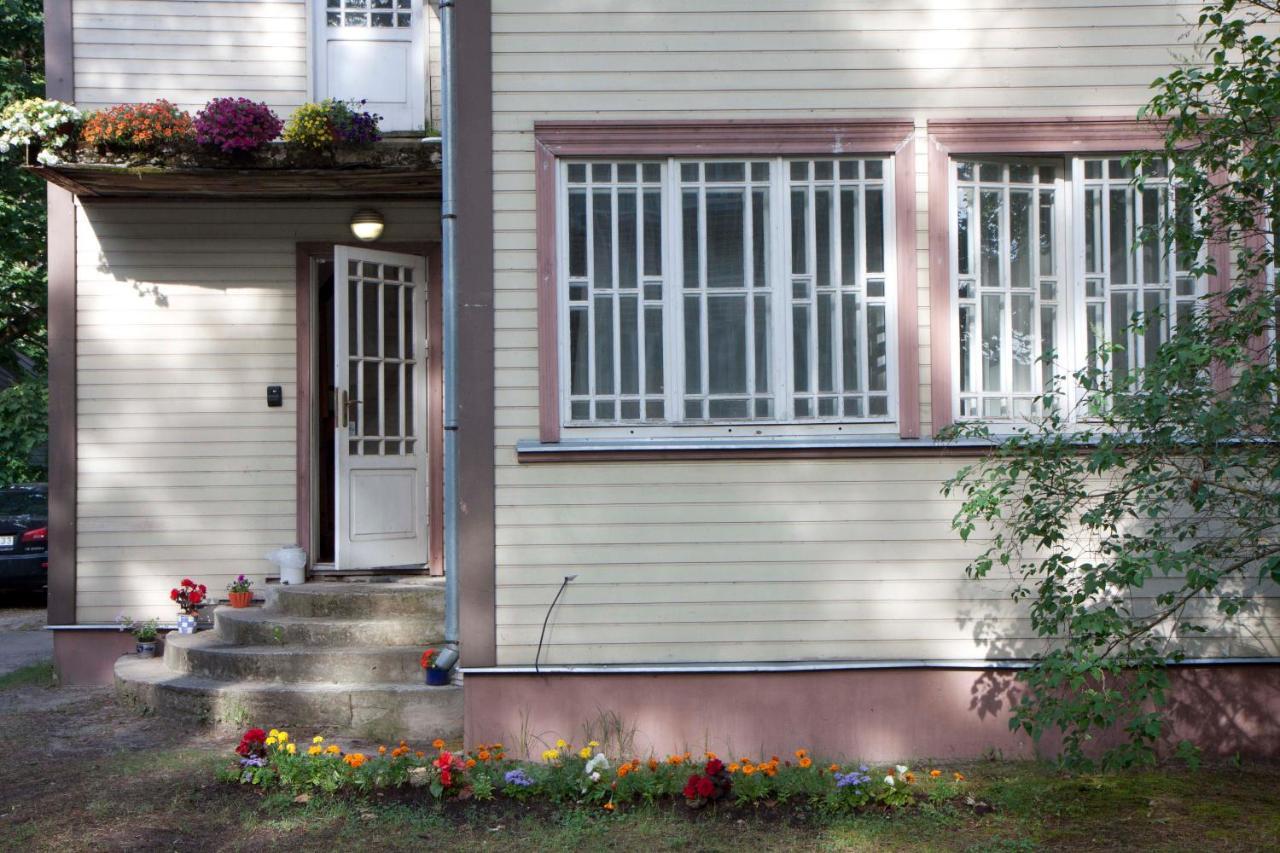 Sun Shine Apartments Jūrkalne エクステリア 写真