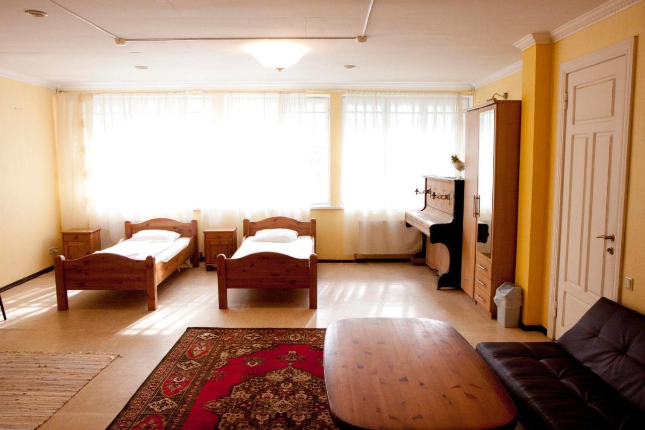 Sun Shine Apartments Jūrkalne エクステリア 写真